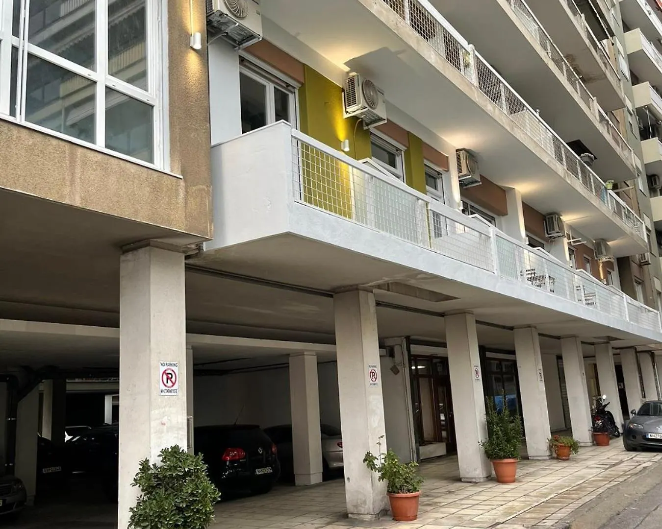 Pansea 09 Exclusive Suites Thessaloniki Apartment